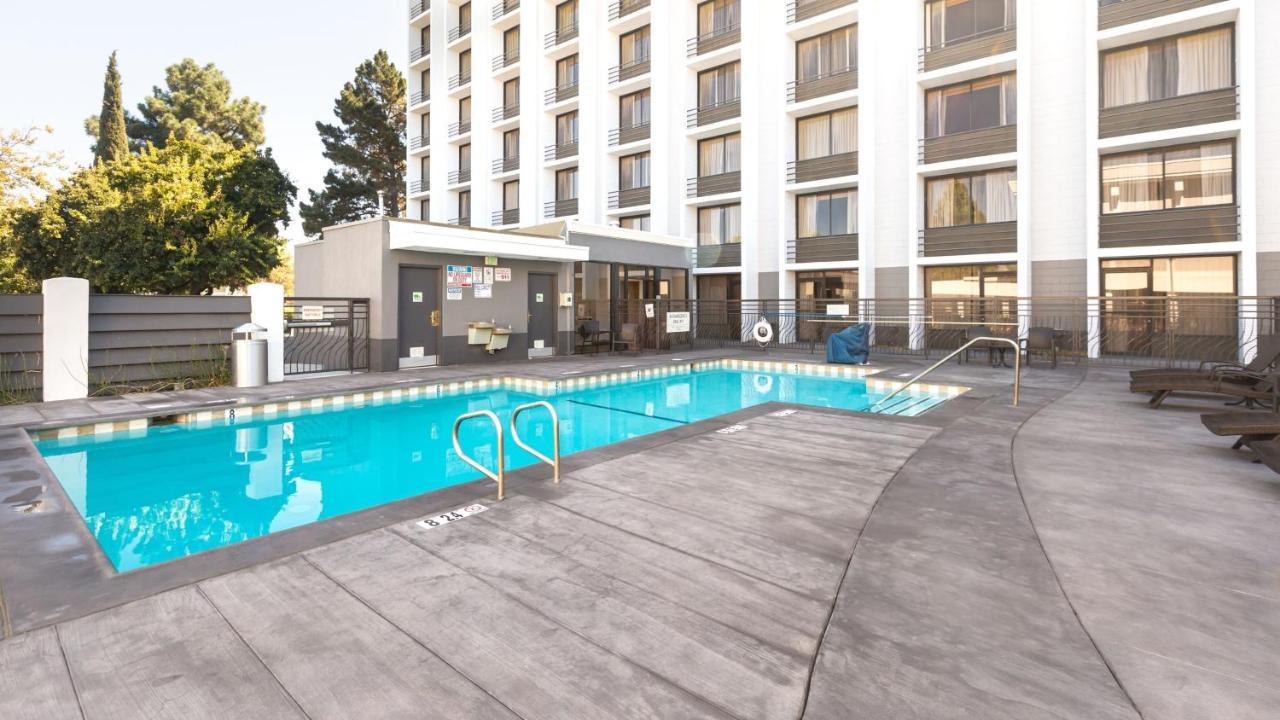 Holiday Inn San Jose-Silicon Valley By Ihg Екстериор снимка